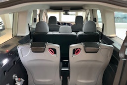 valkoinen Volkswagen Caddy Maxi 2025 kuva 12.