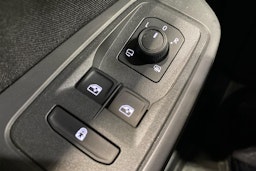 met. musta Volkswagen Caddy Maxi 2025 kuva 22.