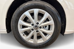 Valkoinen Volkswagen Caddy Maxi 2025 kuva 12.