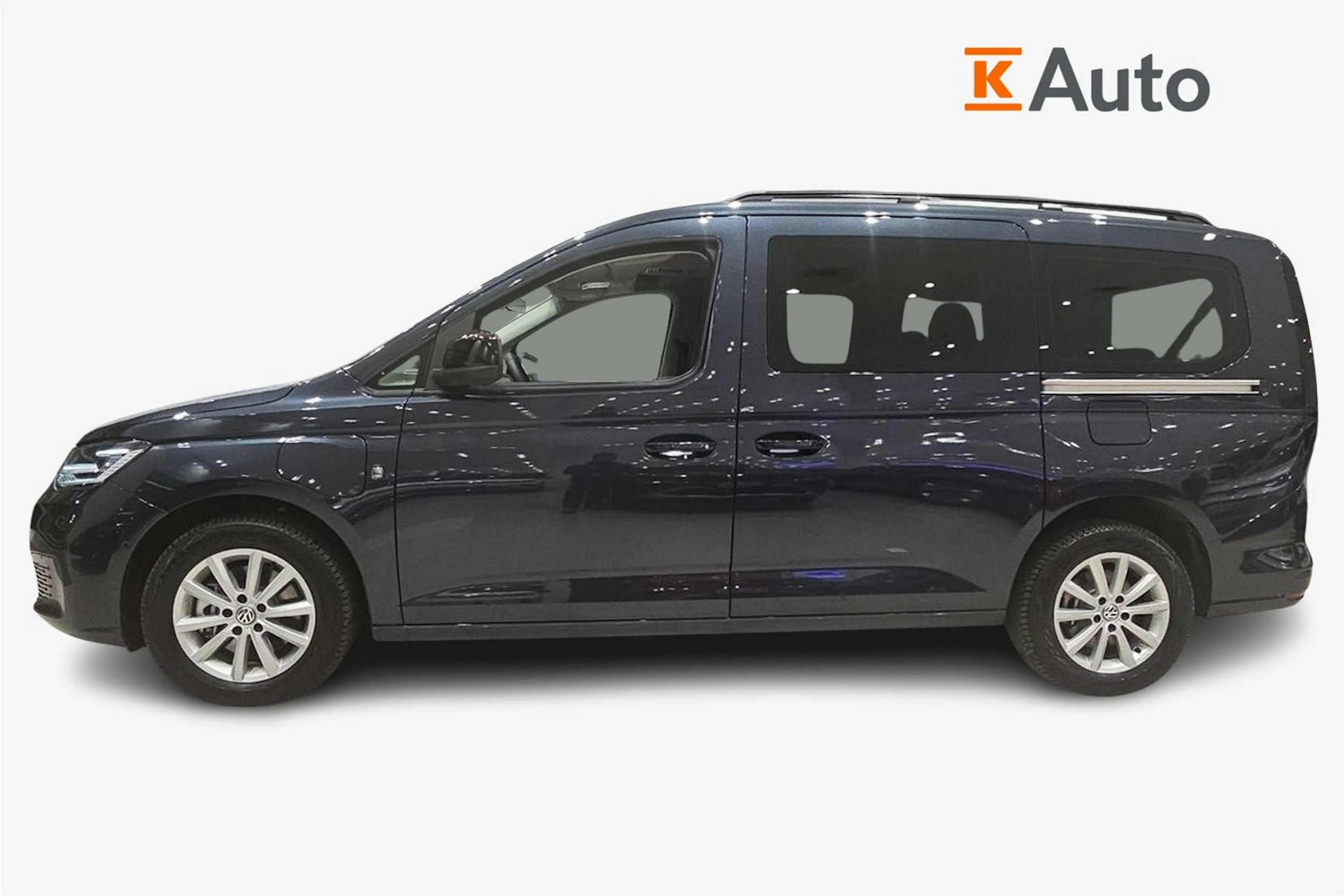 sininen Volkswagen Caddy Maxi 2025 kuva 7.