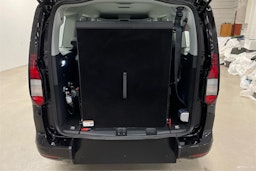 musta Volkswagen Caddy Maxi 2025 kuva 9.