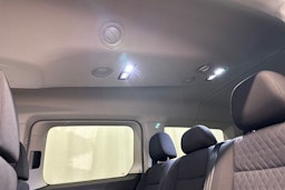 harmaa Volkswagen Caddy Maxi 2025 kuva 33.