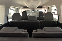 harmaa Volkswagen Caddy Maxi 2025 kuva 14.