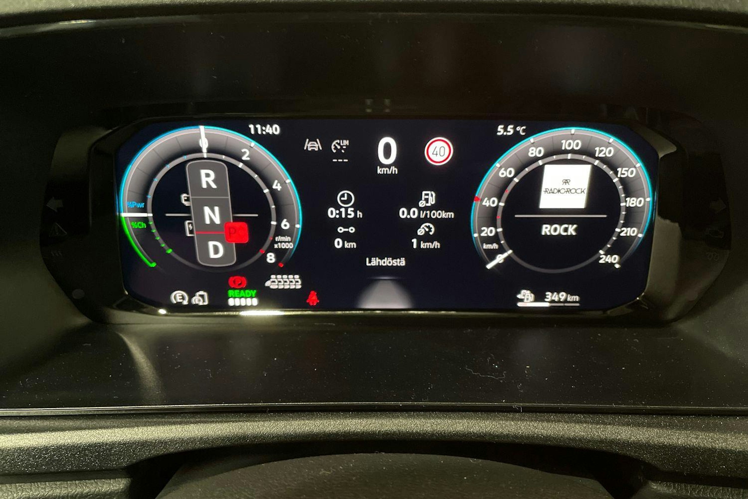 sininen Volkswagen Caddy Maxi 2026 kuva 11.