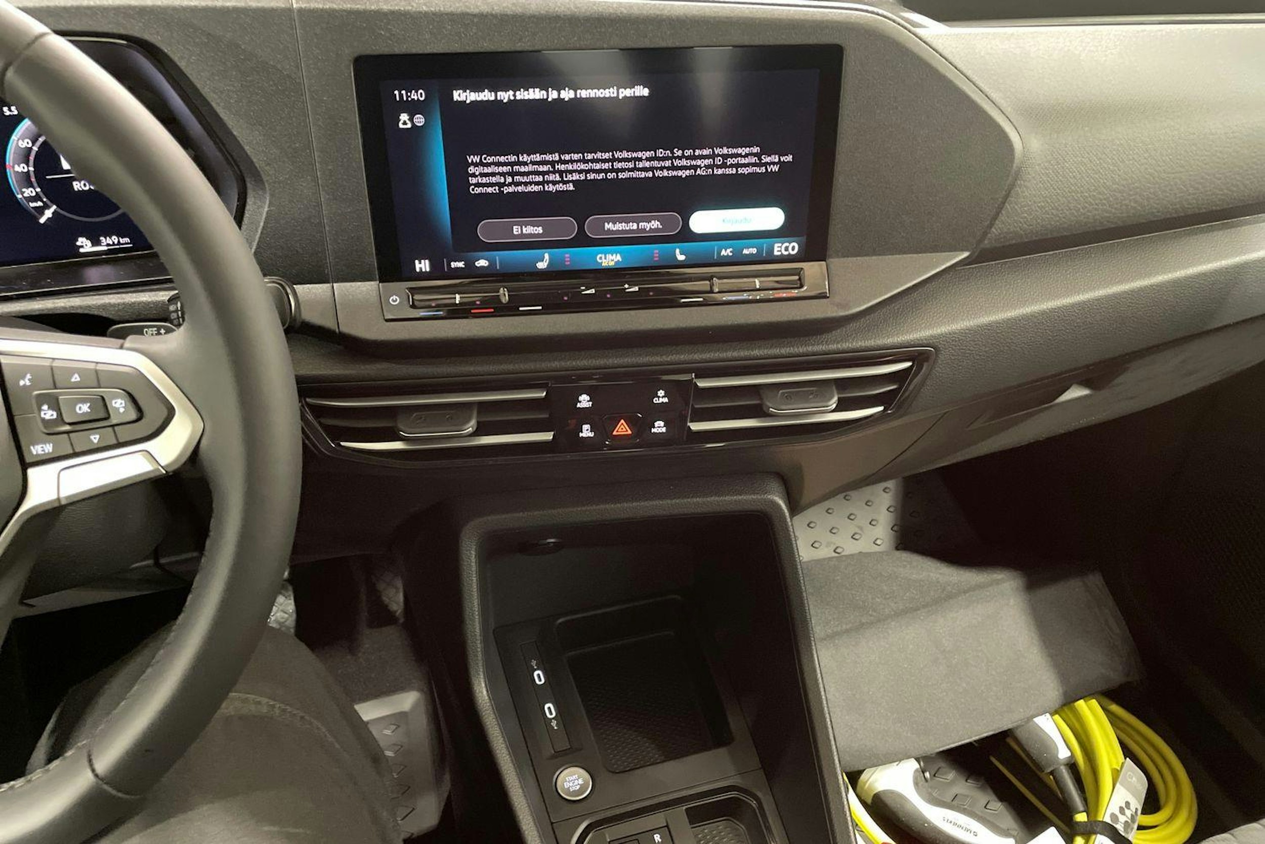 sininen Volkswagen Caddy Maxi 2026 kuva 12.