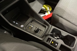 sininen Volkswagen Caddy Maxi 2026 kuva 13.