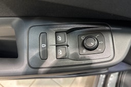 harmaa Volkswagen Caddy Maxi 2025 kuva 14.