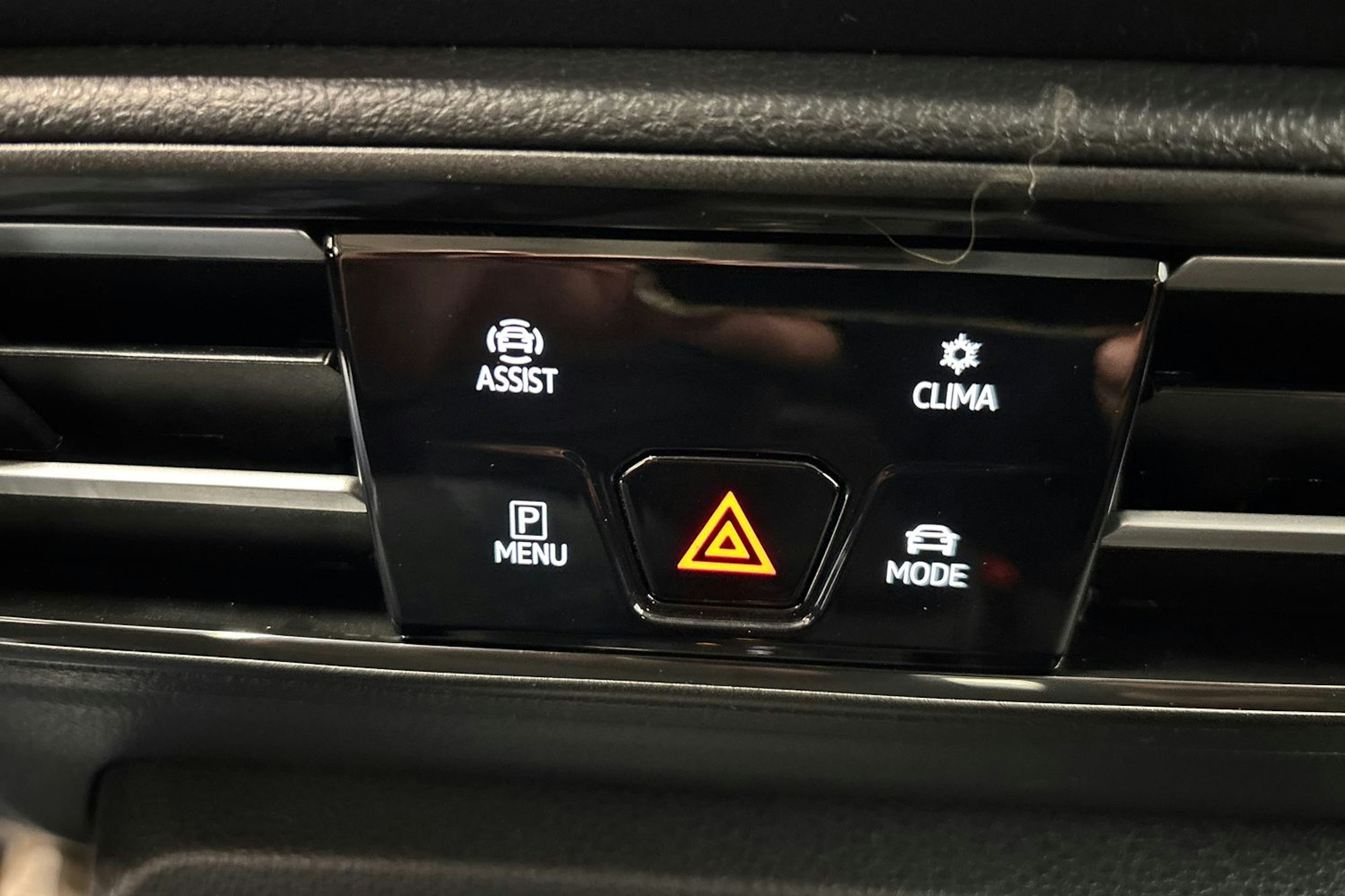 harmaa Volkswagen Caddy Maxi 2025 kuva 21.