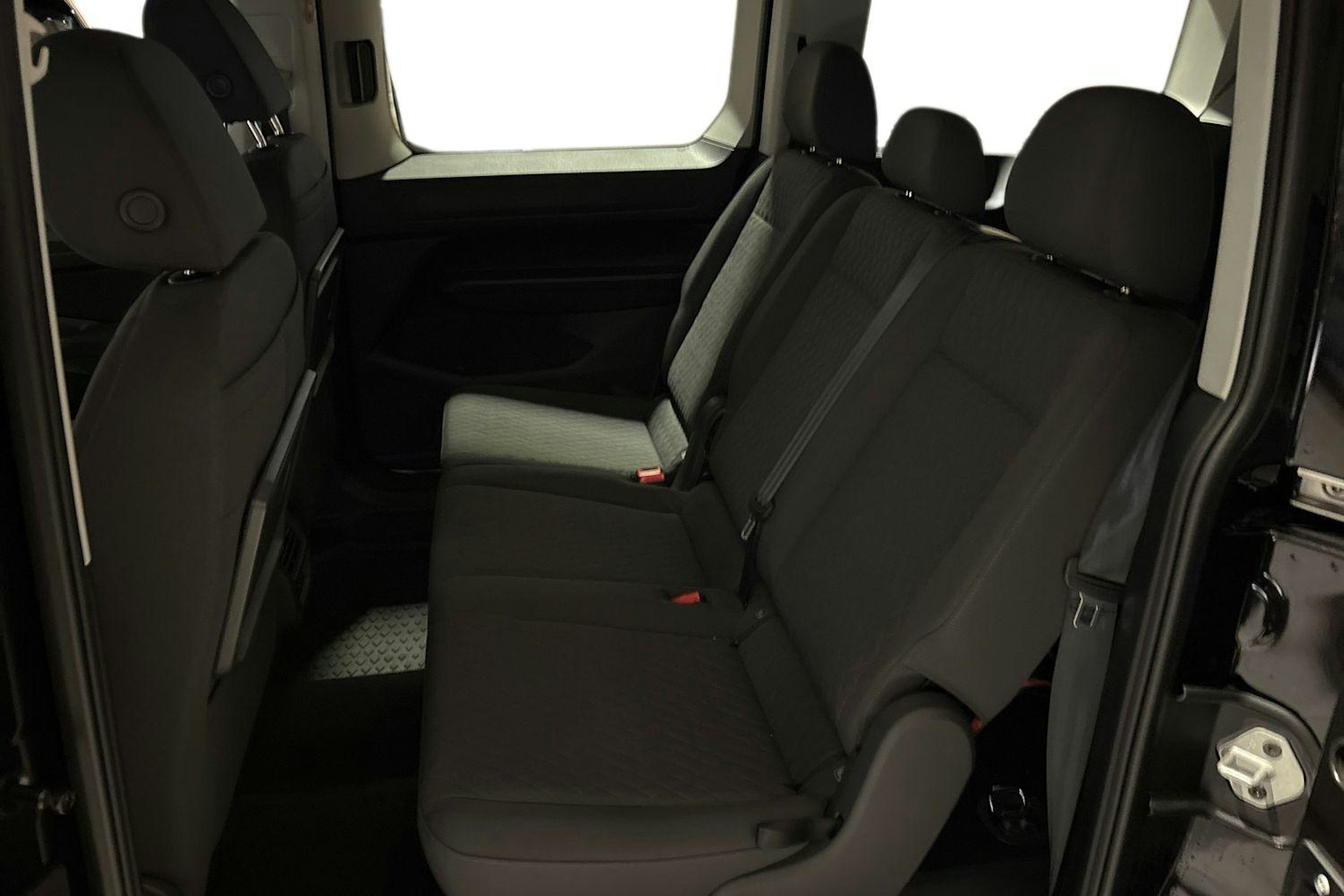 musta Volkswagen Caddy Maxi 2026 kuva 8.
