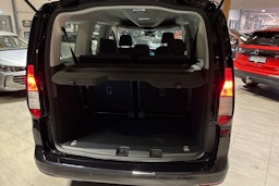 musta Volkswagen Caddy Maxi 2026 kuva 12.