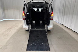 valkoinen Volkswagen Caddy Maxi 2025 kuva 13.