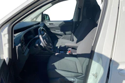 Valkoinen Volkswagen Caddy Maxi 2025 kuva 9.