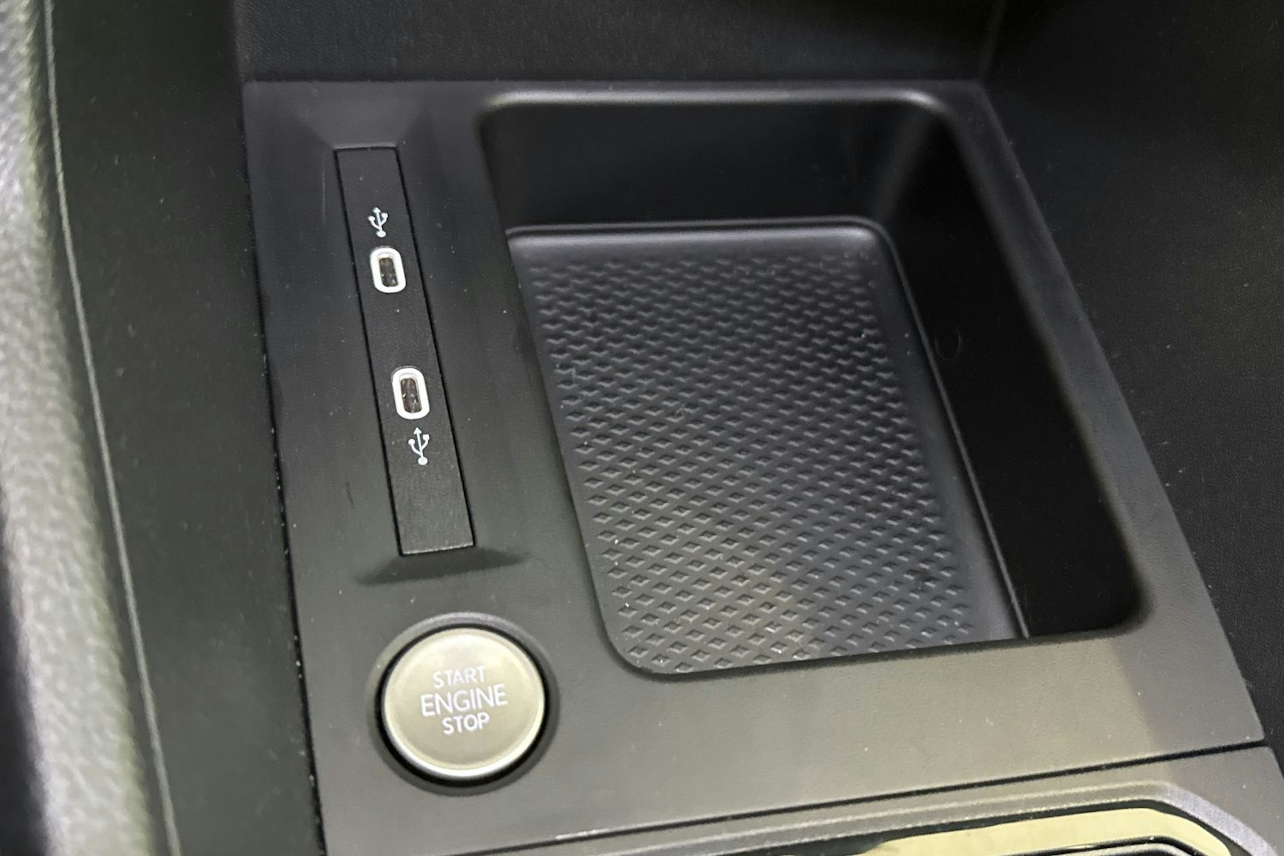 valkoinen Volkswagen Caddy Maxi 2025 kuva 25.