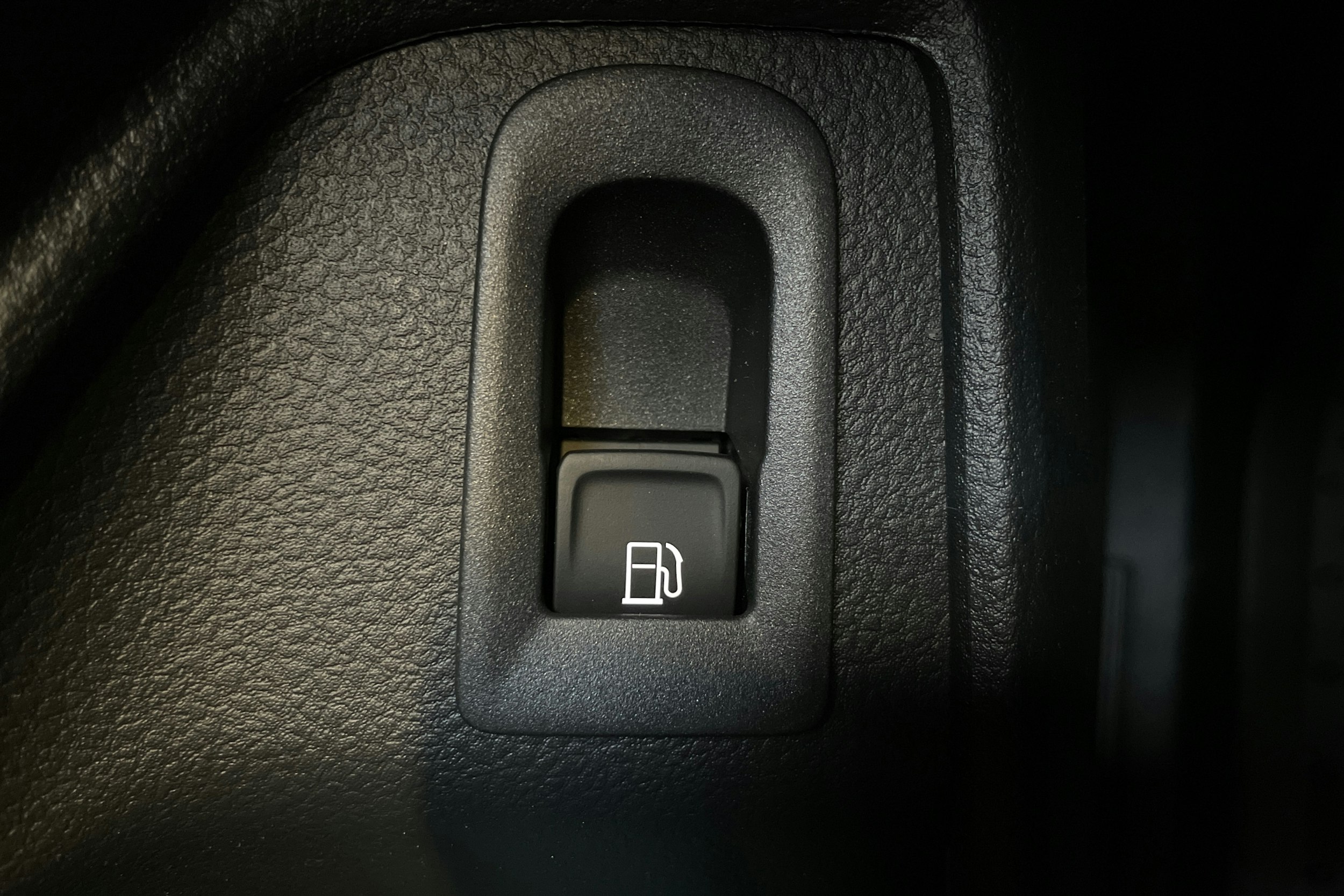 harmaa Volkswagen Caddy Maxi 2025 kuva 16.