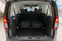 harmaa Volkswagen Caddy Maxi 2025 kuva 26.