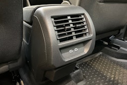 harmaa Volkswagen Caddy Maxi 2025 kuva 28.