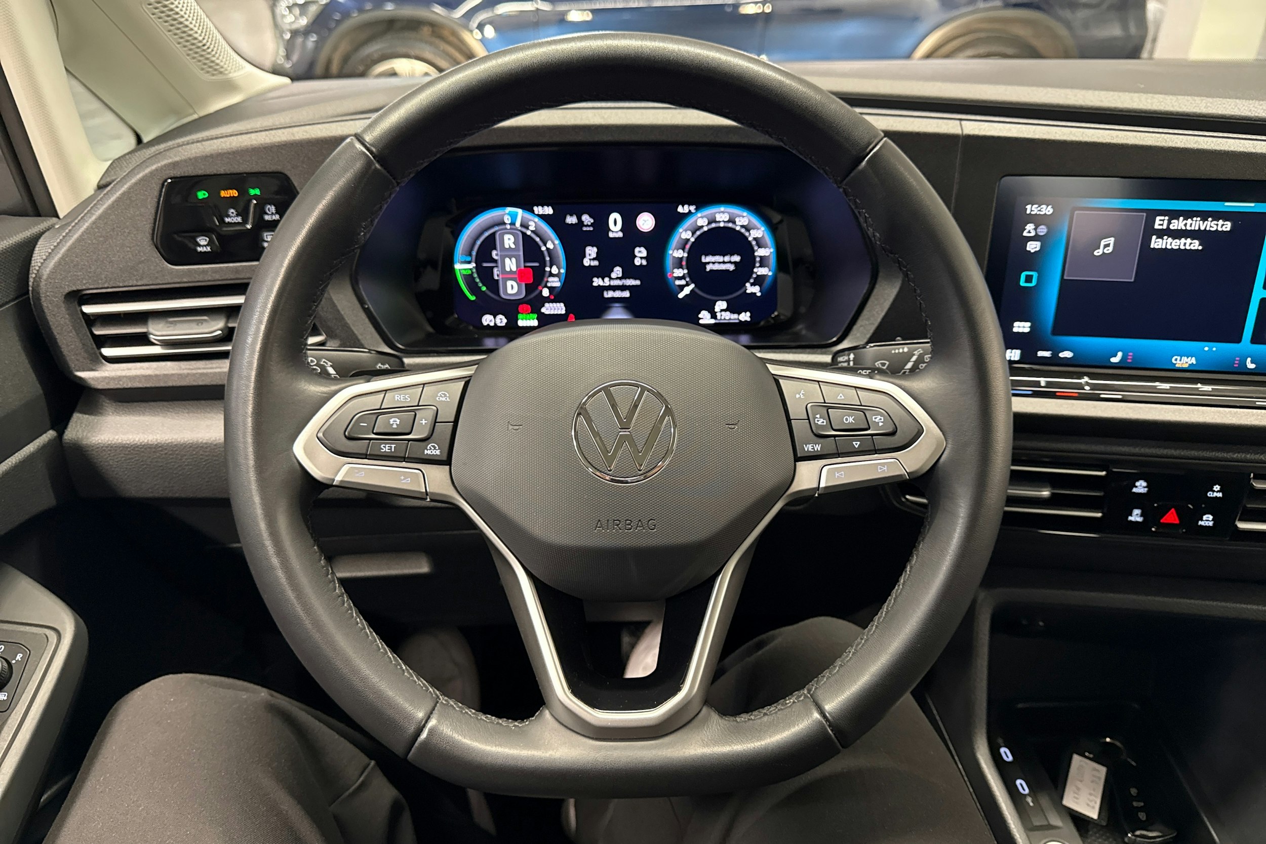 harmaa Volkswagen Caddy Maxi 2025 kuva 15.