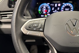 harmaa Volkswagen Caddy Maxi 2025 kuva 16.