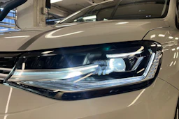 valkoinen Volkswagen Caddy Maxi 2026 kuva 18.