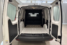 valkoinen Volkswagen Caddy Maxi 2026 kuva 12.