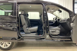 musta Volkswagen Caddy Maxi 2026 kuva 12.