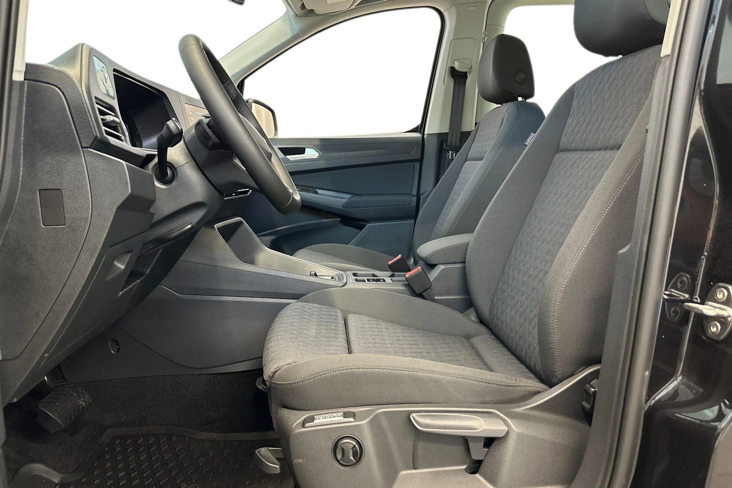 musta Volkswagen Caddy Maxi 2026 kuva 7.