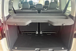 valkoinen Volkswagen Caddy Maxi 2026 kuva 22.