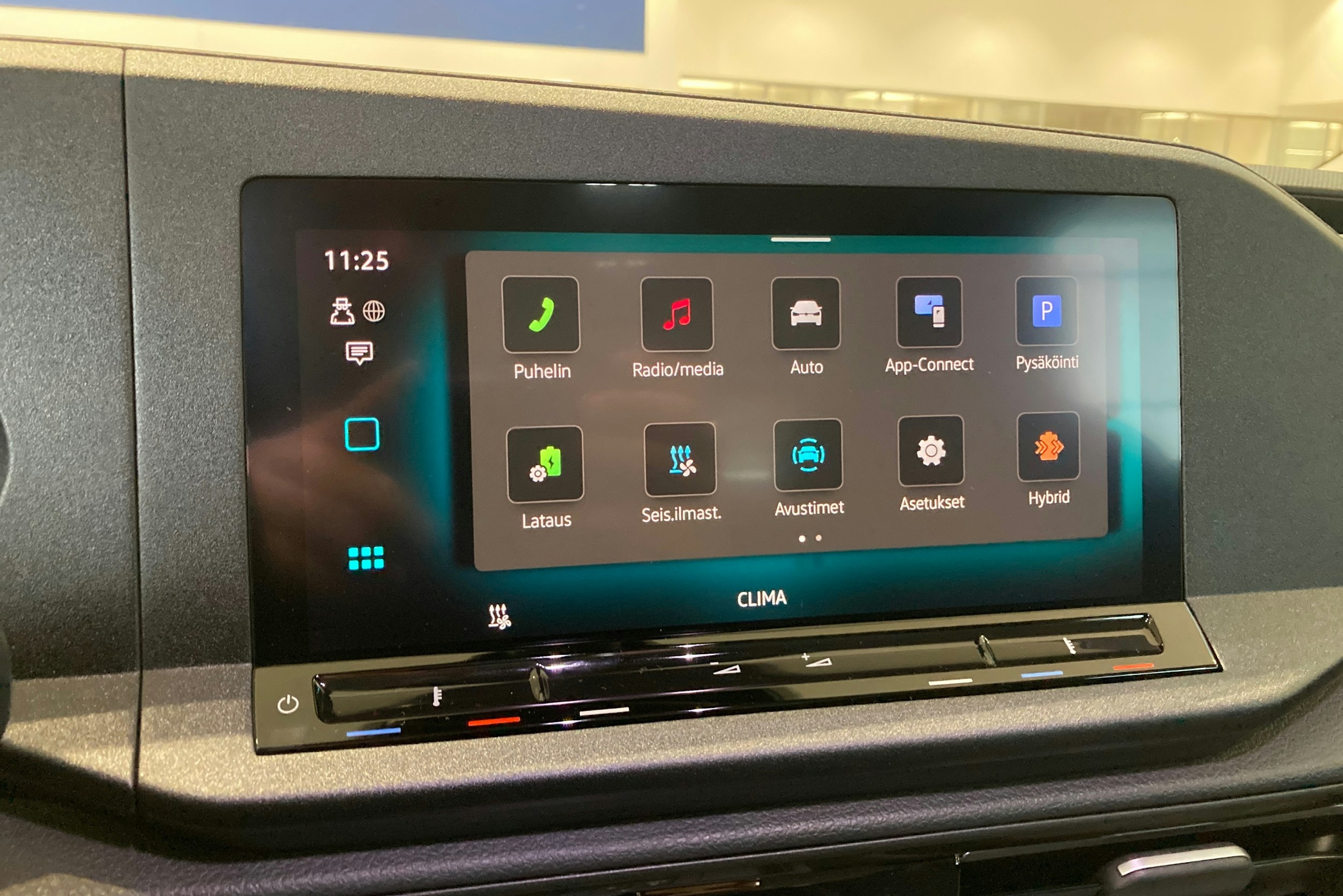 sininen Volkswagen Caddy Maxi 2026 kuva 16.