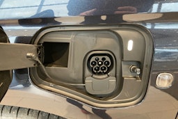 sininen Volkswagen Caddy Maxi 2026 kuva 23.