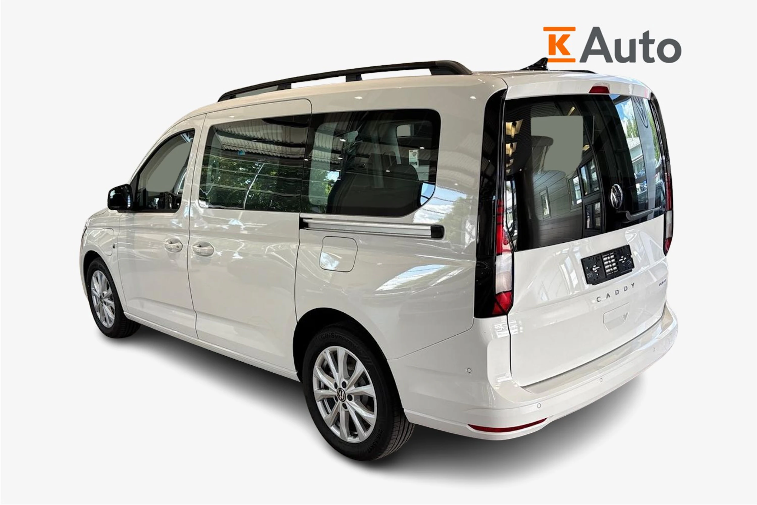 valkoinen Volkswagen Caddy Maxi 2026 kuva 2.
