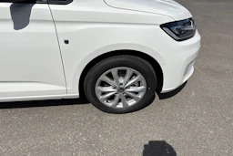 valkoinen Volkswagen Caddy Maxi 2026 kuva 10.