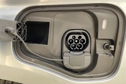 harmaa Volkswagen Caddy Maxi 2026 kuva 10.