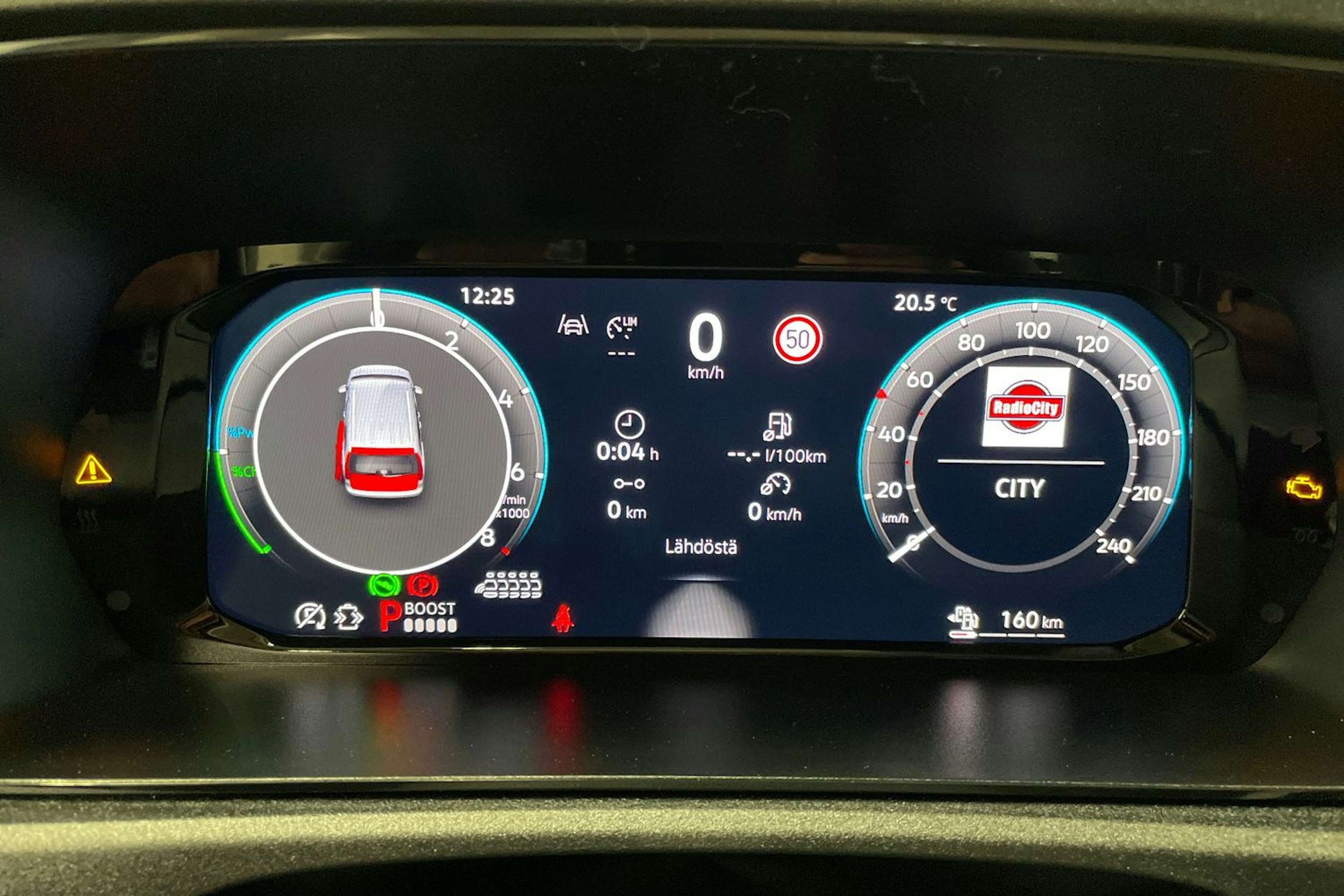 harmaa Volkswagen Caddy Maxi 2026 kuva 15.