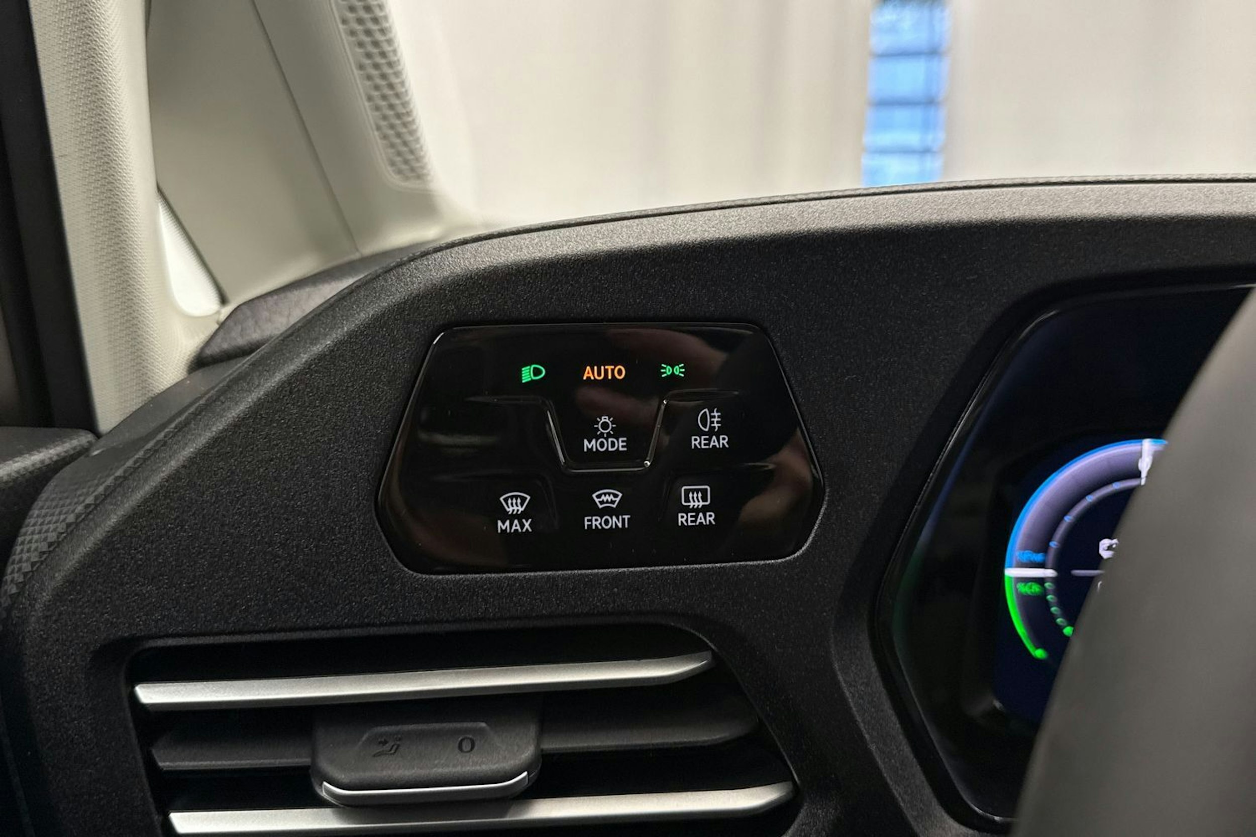 met. ruskea (beige) Volkswagen Caddy Maxi 2026 kuva 22.