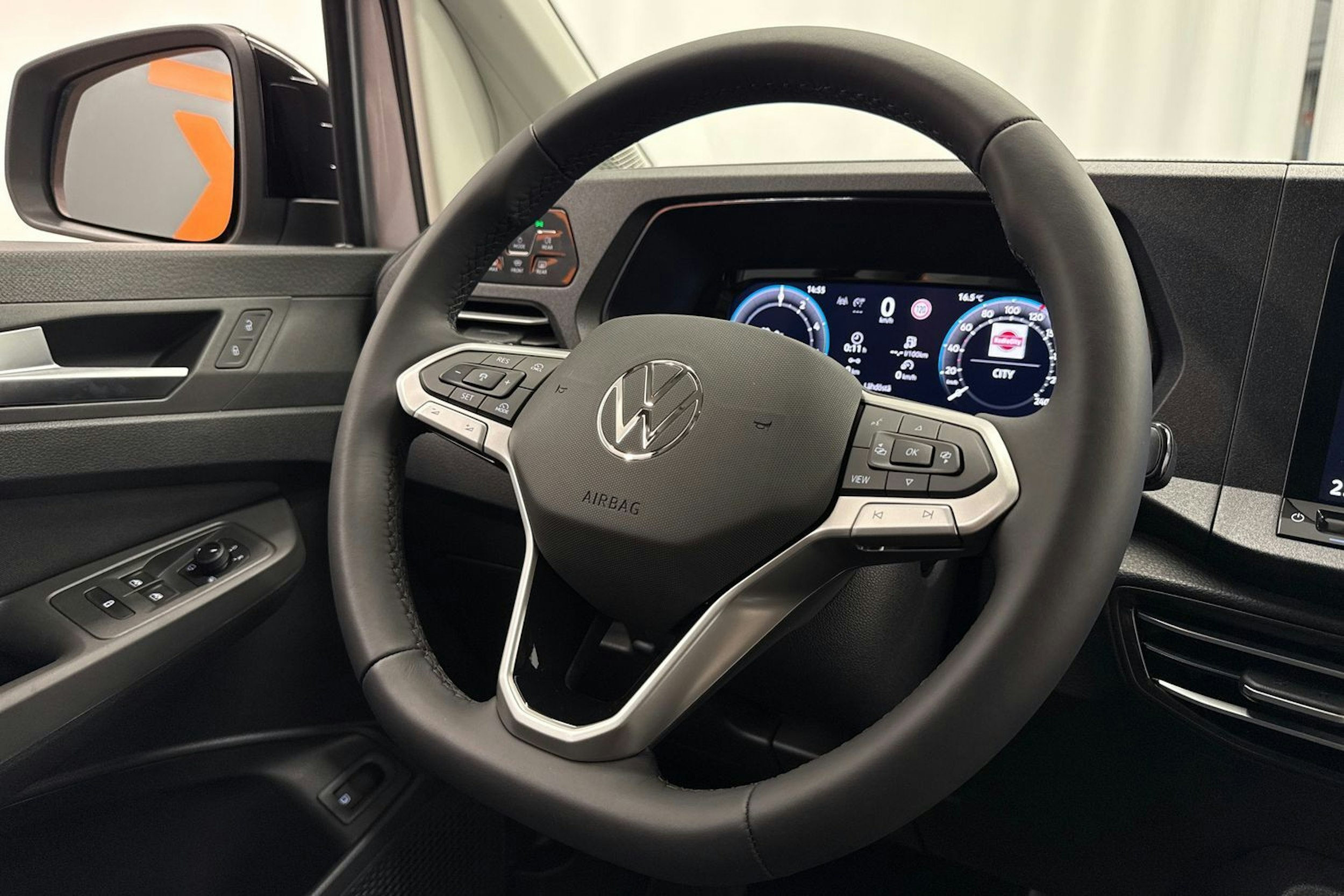 met. harmaa Volkswagen Caddy Maxi 2026 kuva 14.