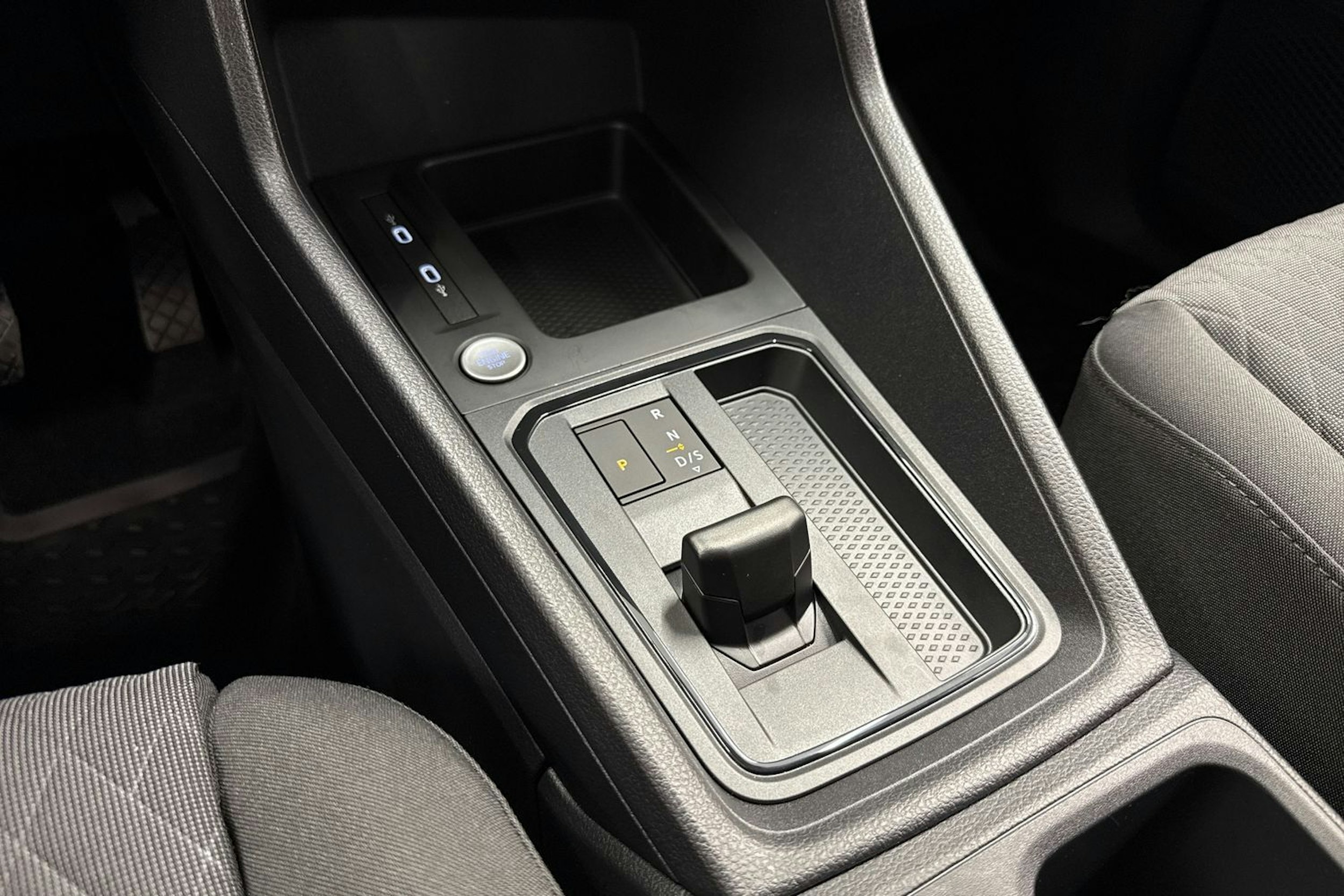 met. harmaa Volkswagen Caddy Maxi 2026 kuva 26.