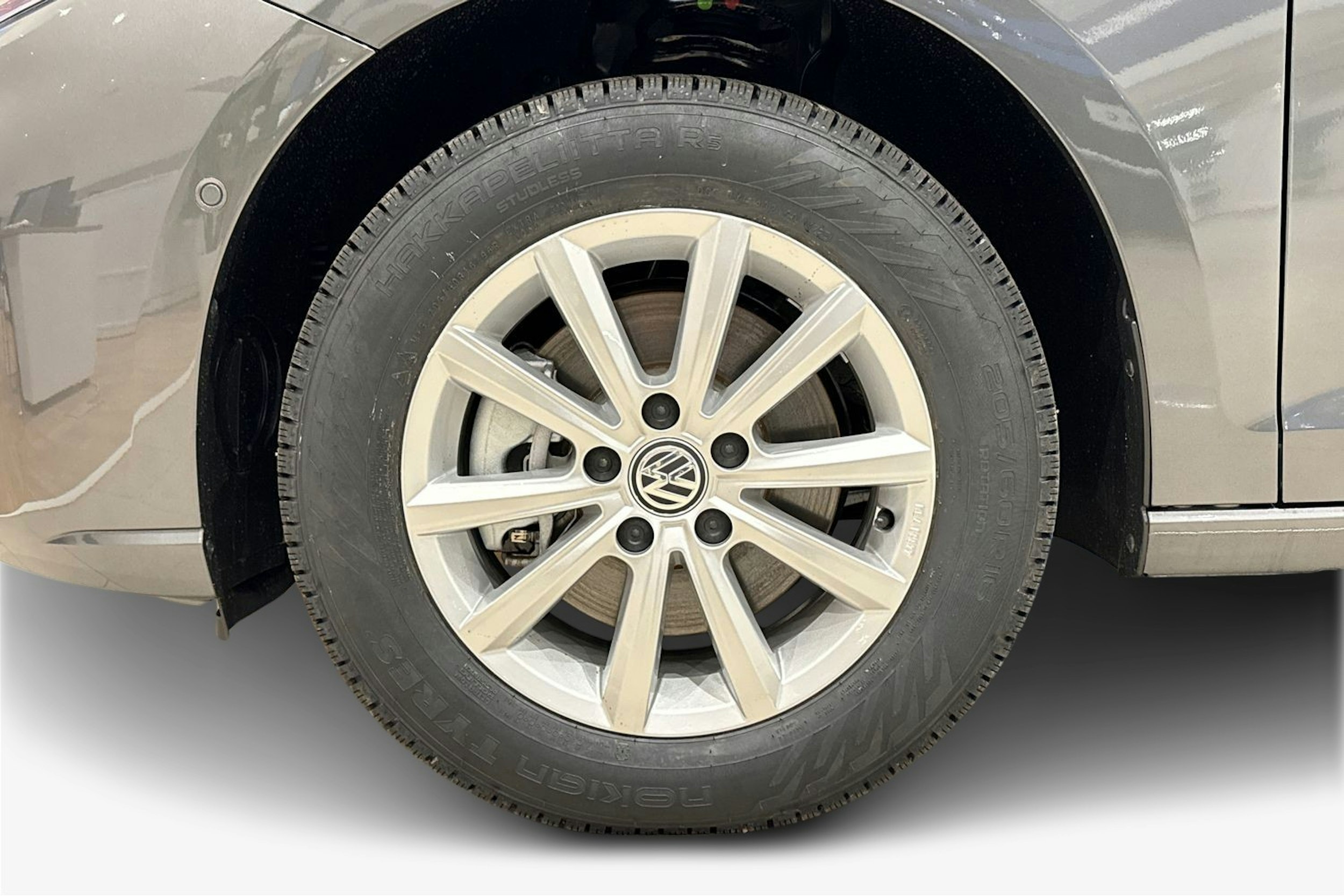 met. harmaa Volkswagen Caddy Maxi 2026 kuva 9.