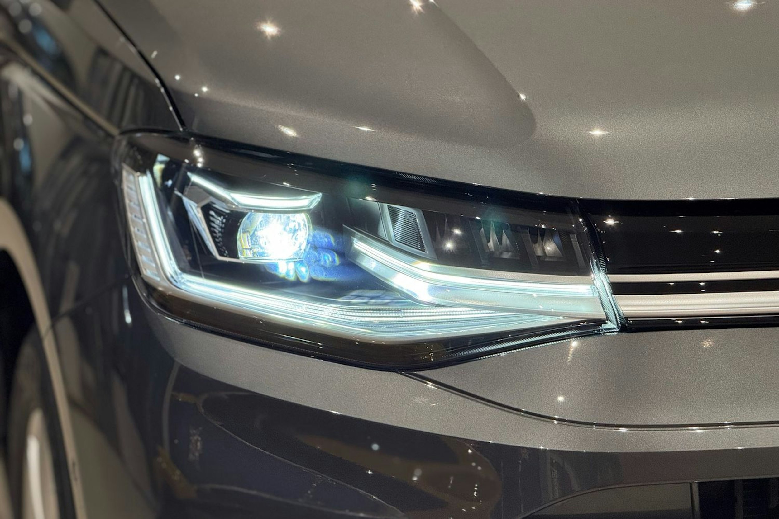 met. harmaa Volkswagen Caddy Maxi 2026 kuva 10.