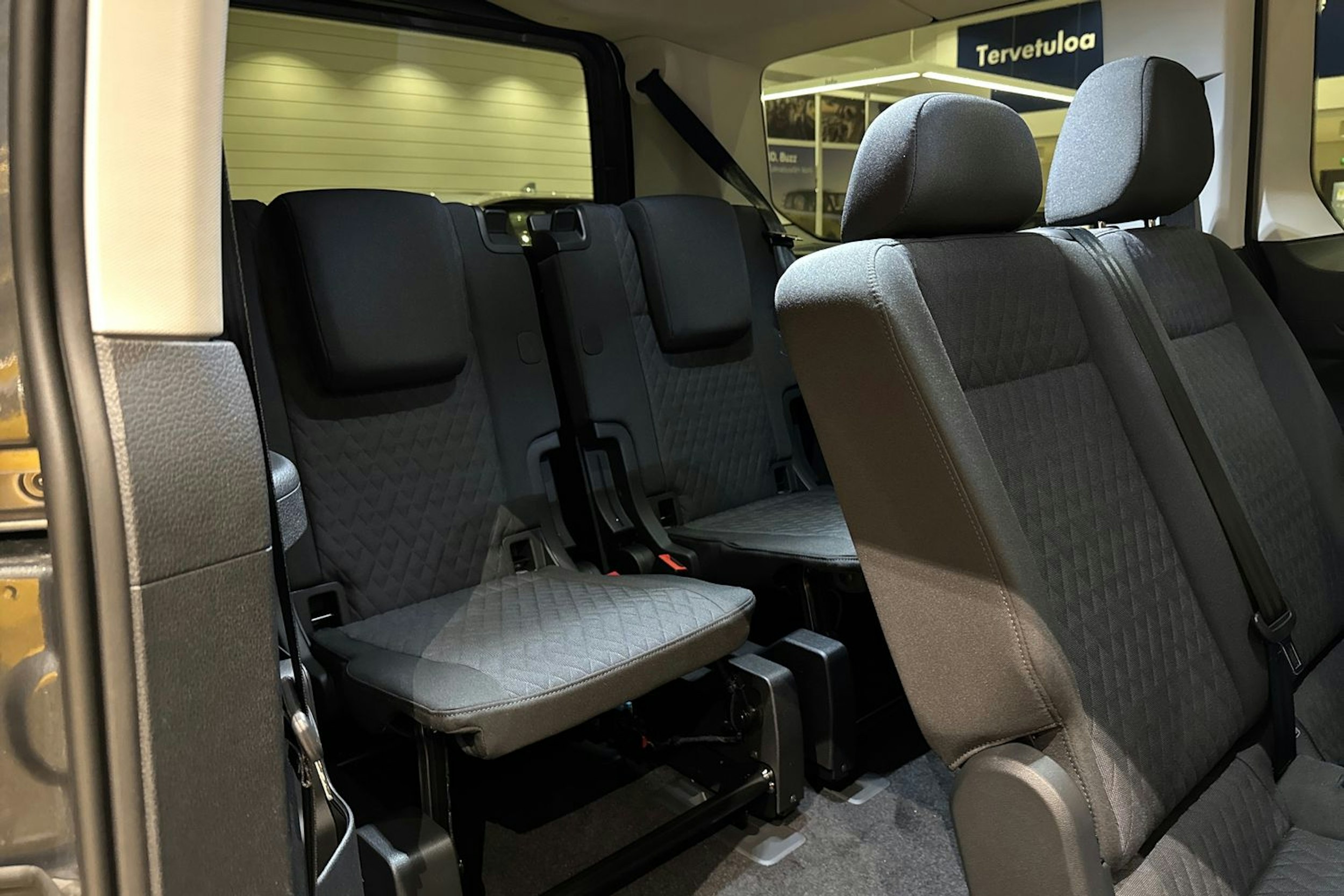 met. harmaa Volkswagen Caddy Maxi 2026 kuva 13.