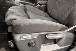 met. harmaa Volkswagen Caddy Maxi 2026 kuva 15.