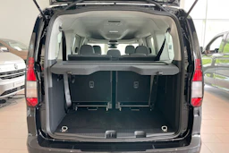 musta Volkswagen Caddy Maxi 2026 kuva 13.