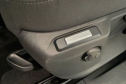 musta Volkswagen Caddy Maxi 2026 kuva 15.