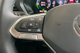 musta Volkswagen Caddy Maxi 2026 kuva 17.