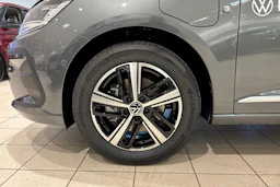 harmaa Volkswagen Caddy Maxi 2026 kuva 10.