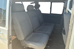 harmaa Volkswagen Caravelle 2006 kuva 11.