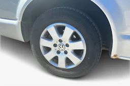 harmaa Volkswagen Caravelle 2006 kuva 12.