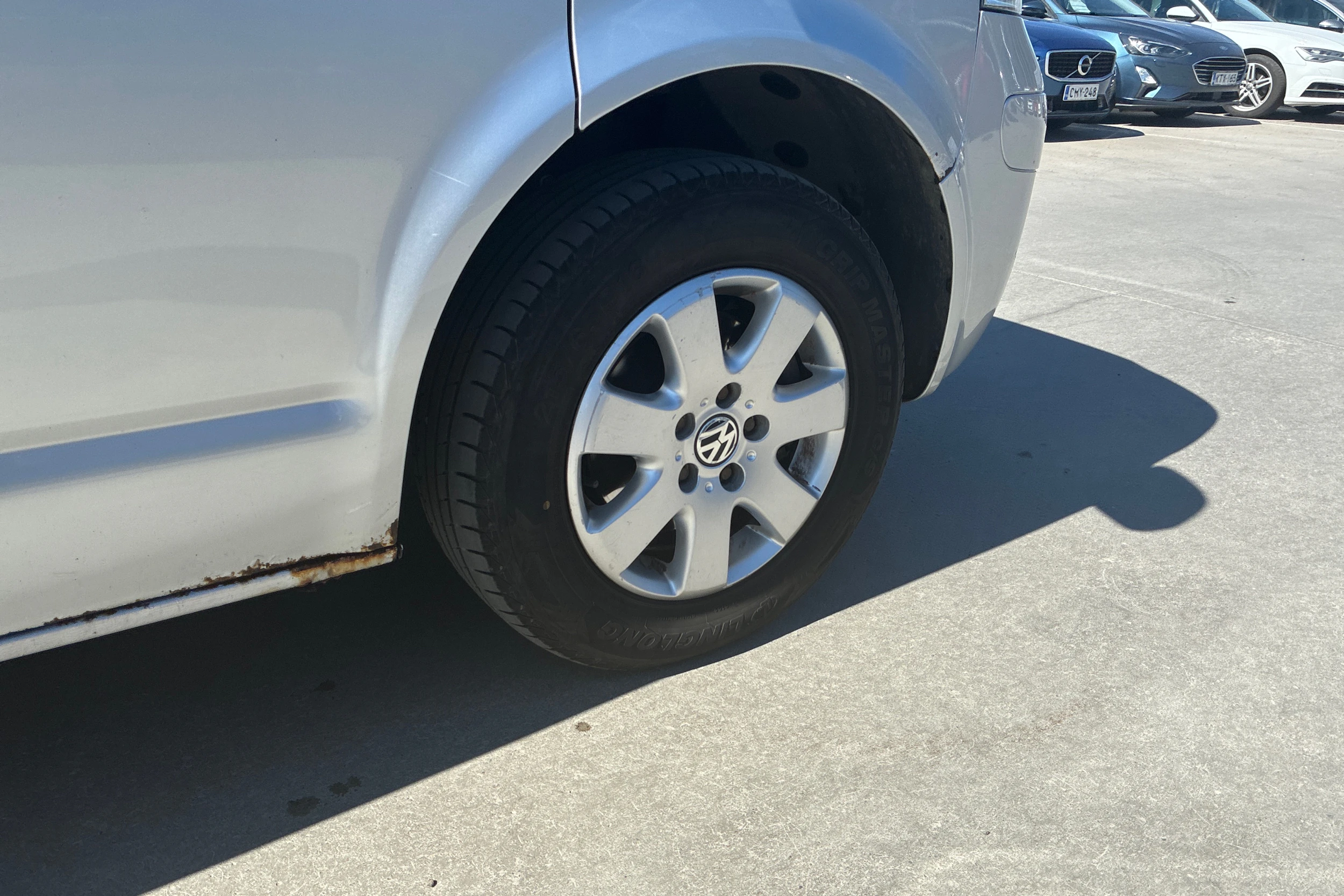 harmaa Volkswagen Caravelle 2006 kuva 13.