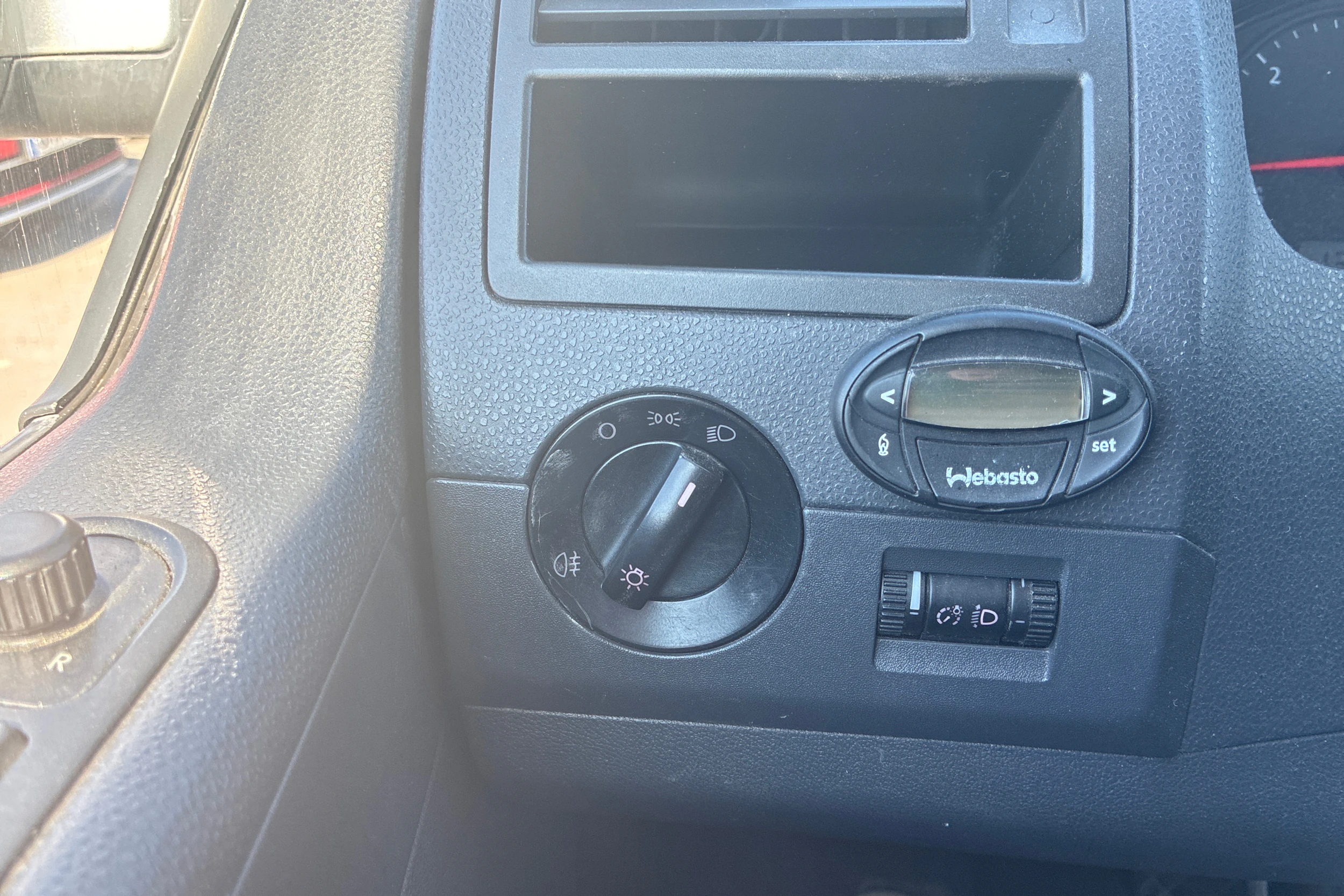 harmaa Volkswagen Caravelle 2006 kuva 16.