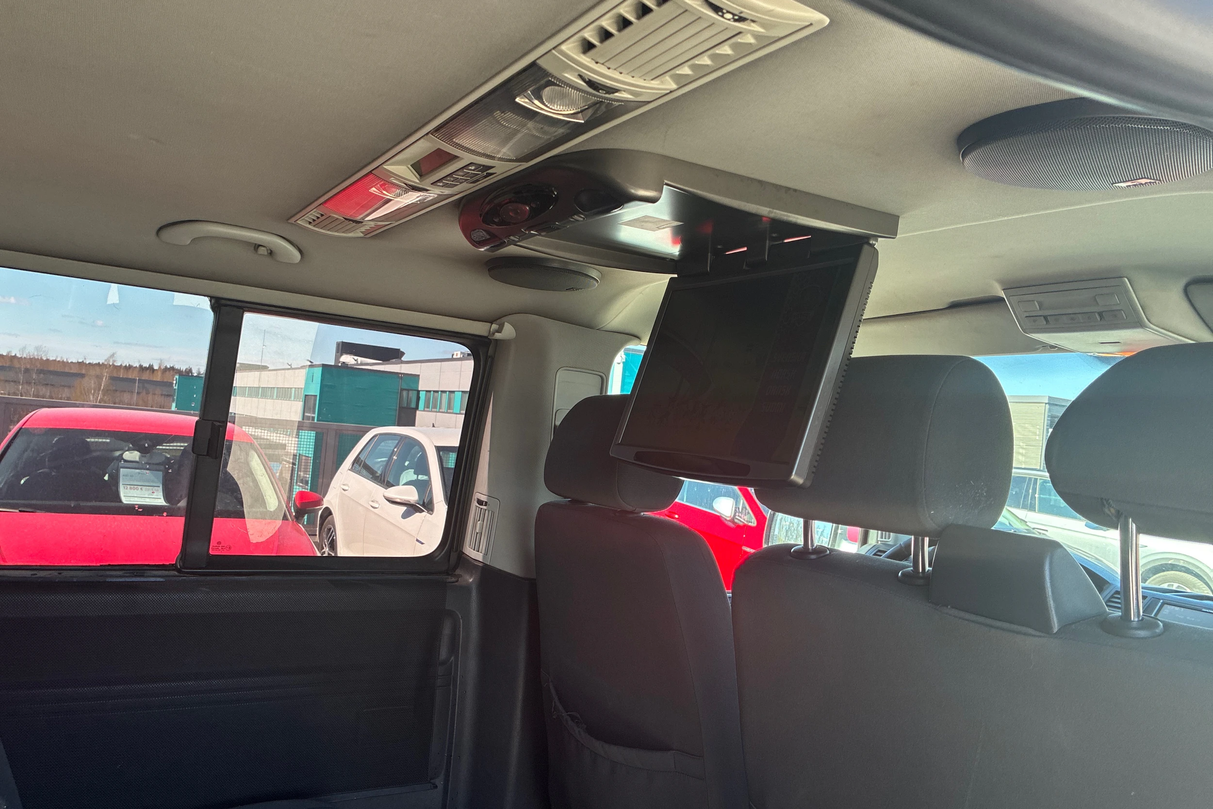 harmaa Volkswagen Caravelle 2006 kuva 19.