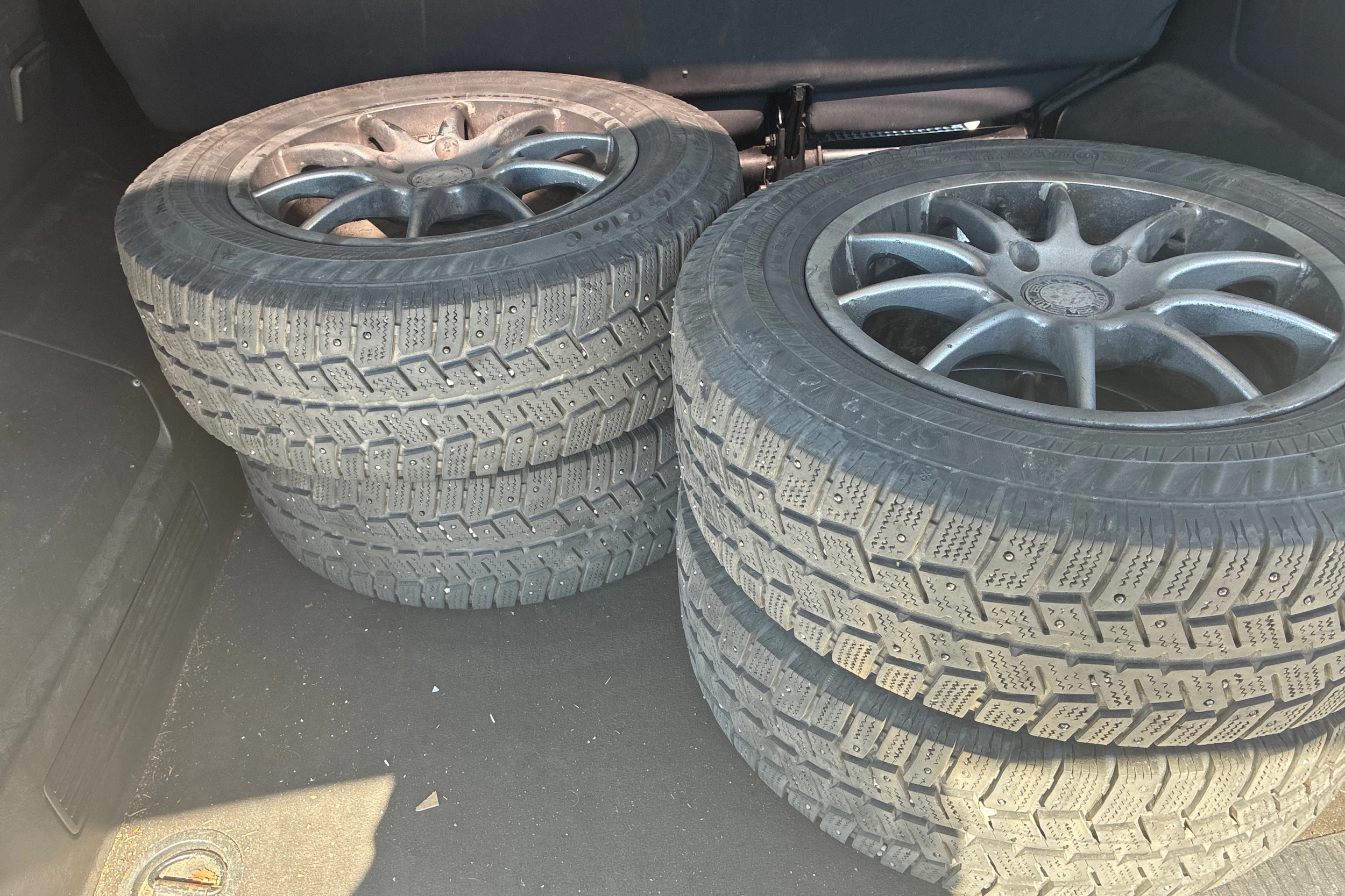 harmaa Volkswagen Caravelle 2006 kuva 23.